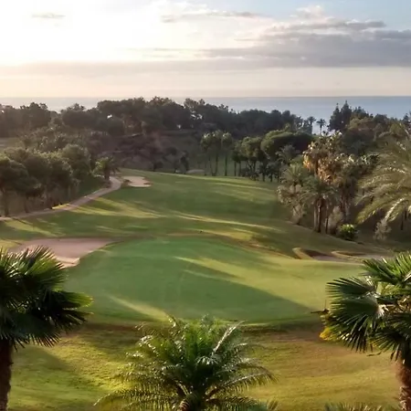 Magnificent Port-beach 5* Luxury * Benalmádena